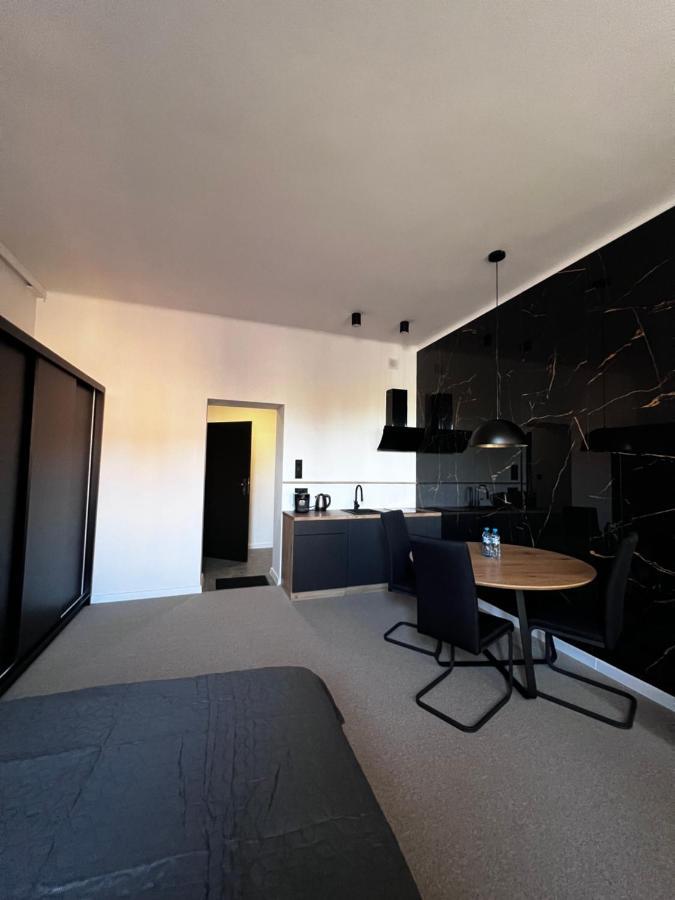 Gamler Apartments By Letrent Zyrardow Ngoại thất bức ảnh